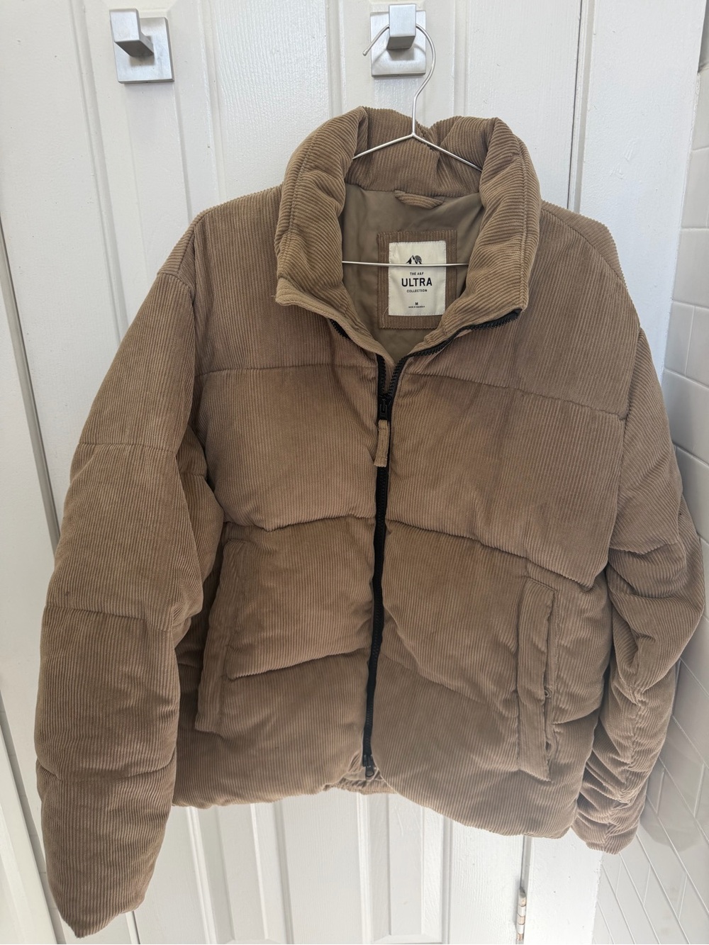 Abercrombie & Fitch Corduroy Puffer Jacket Light Brown